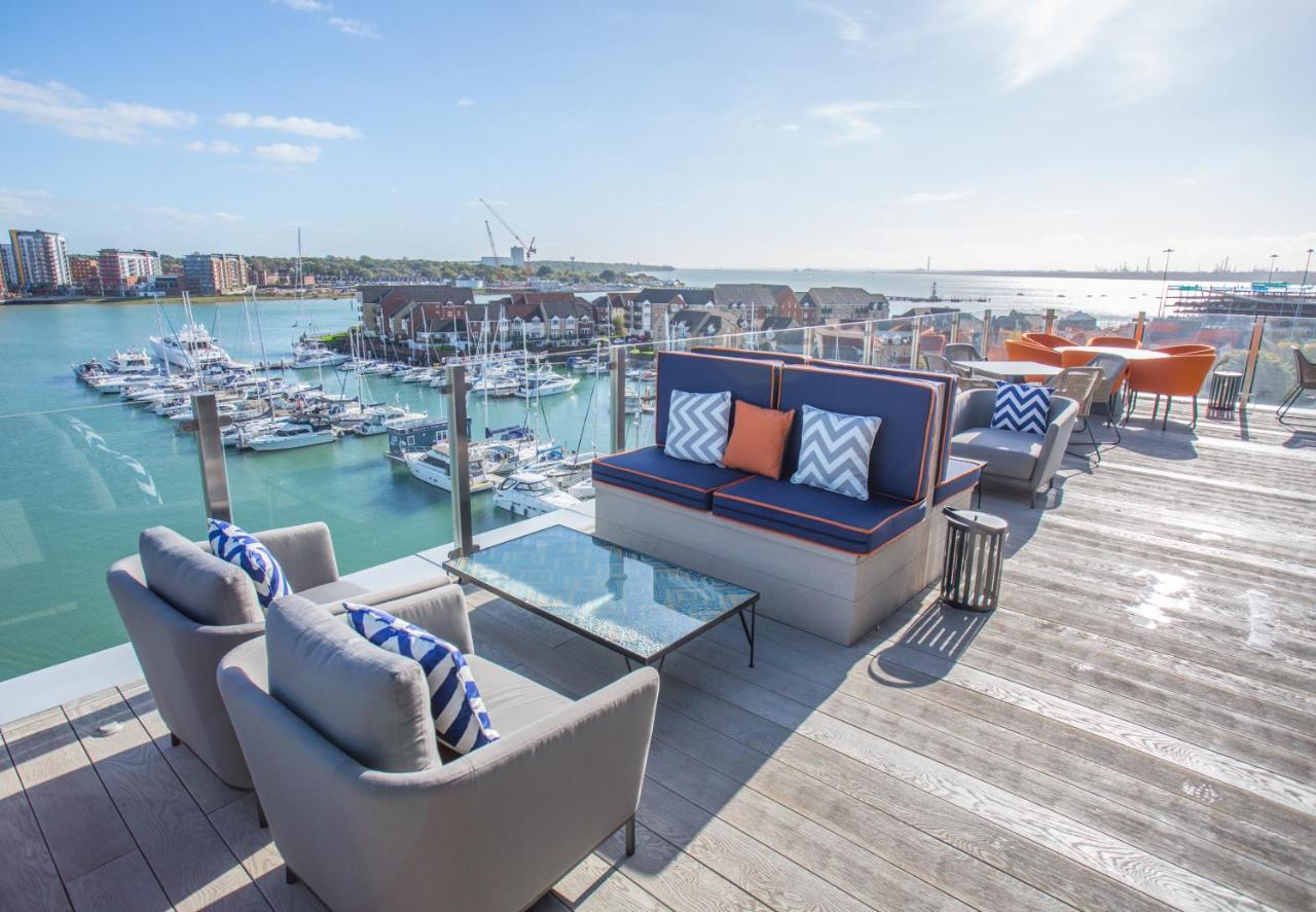 Harbour Hotel & Spa Southampton Ngoại thất bức ảnh The rooftop bar at The Haven Hotel