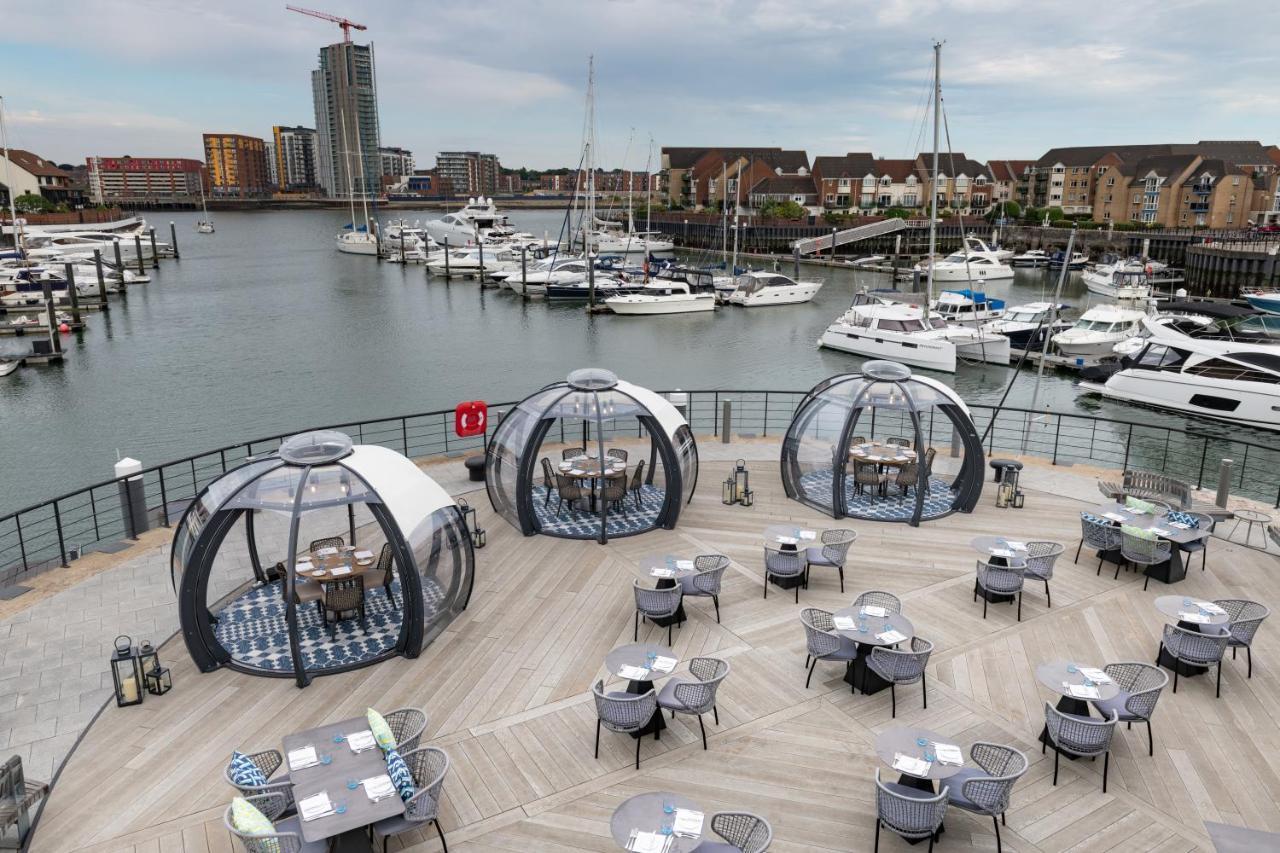 Harbour Hotel & Spa Southampton Ngoại thất bức ảnh The Deck at Gunwharf Quays