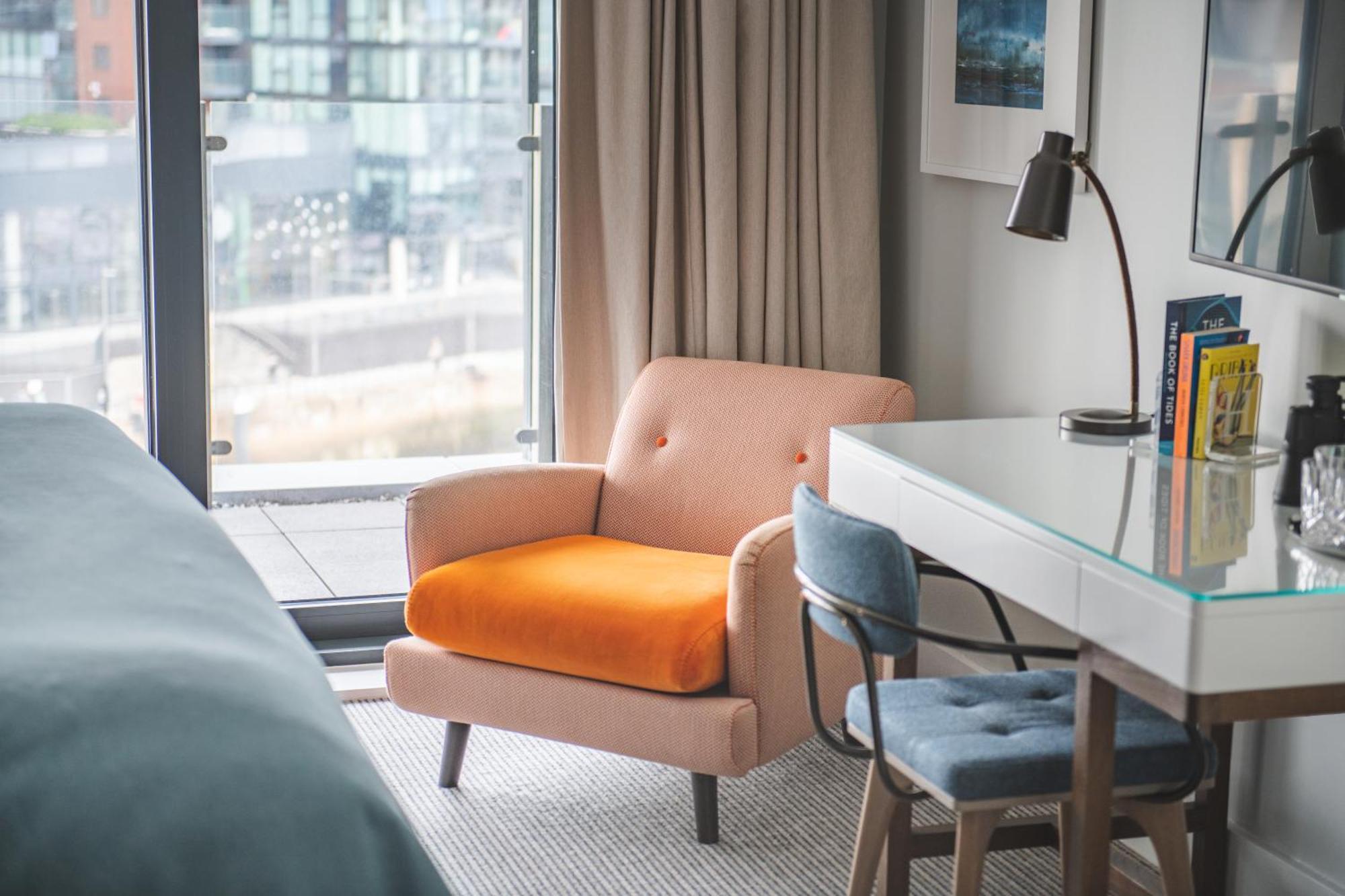 Harbour Hotel & Spa Southampton Phòng bức ảnh A room at the hotel