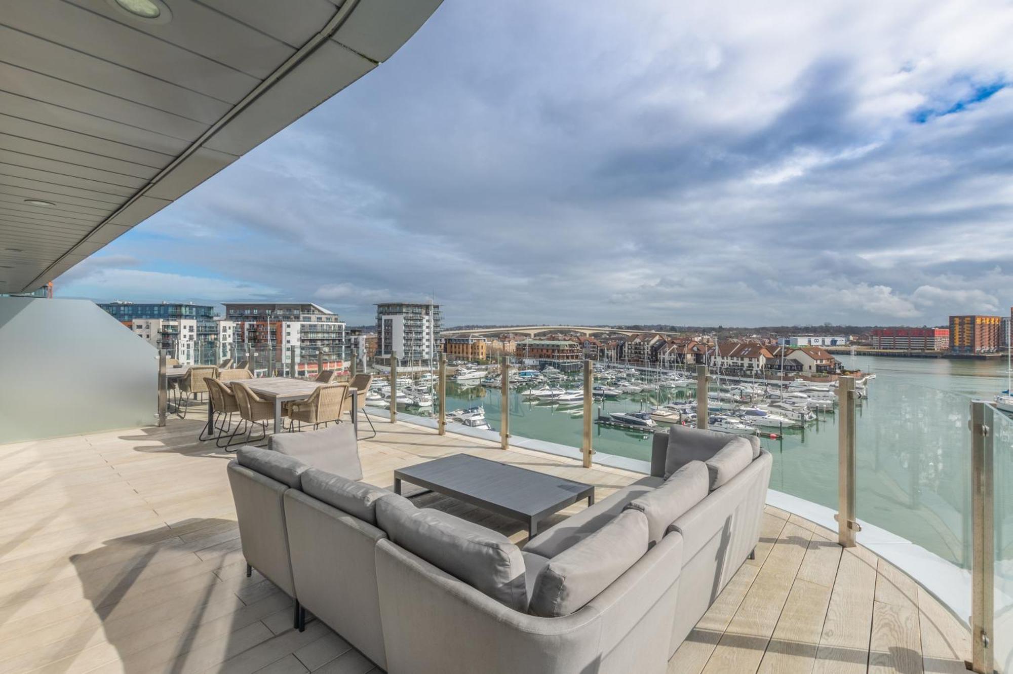 Harbour Hotel & Spa Southampton Phòng bức ảnh The Marina at Ocean Village