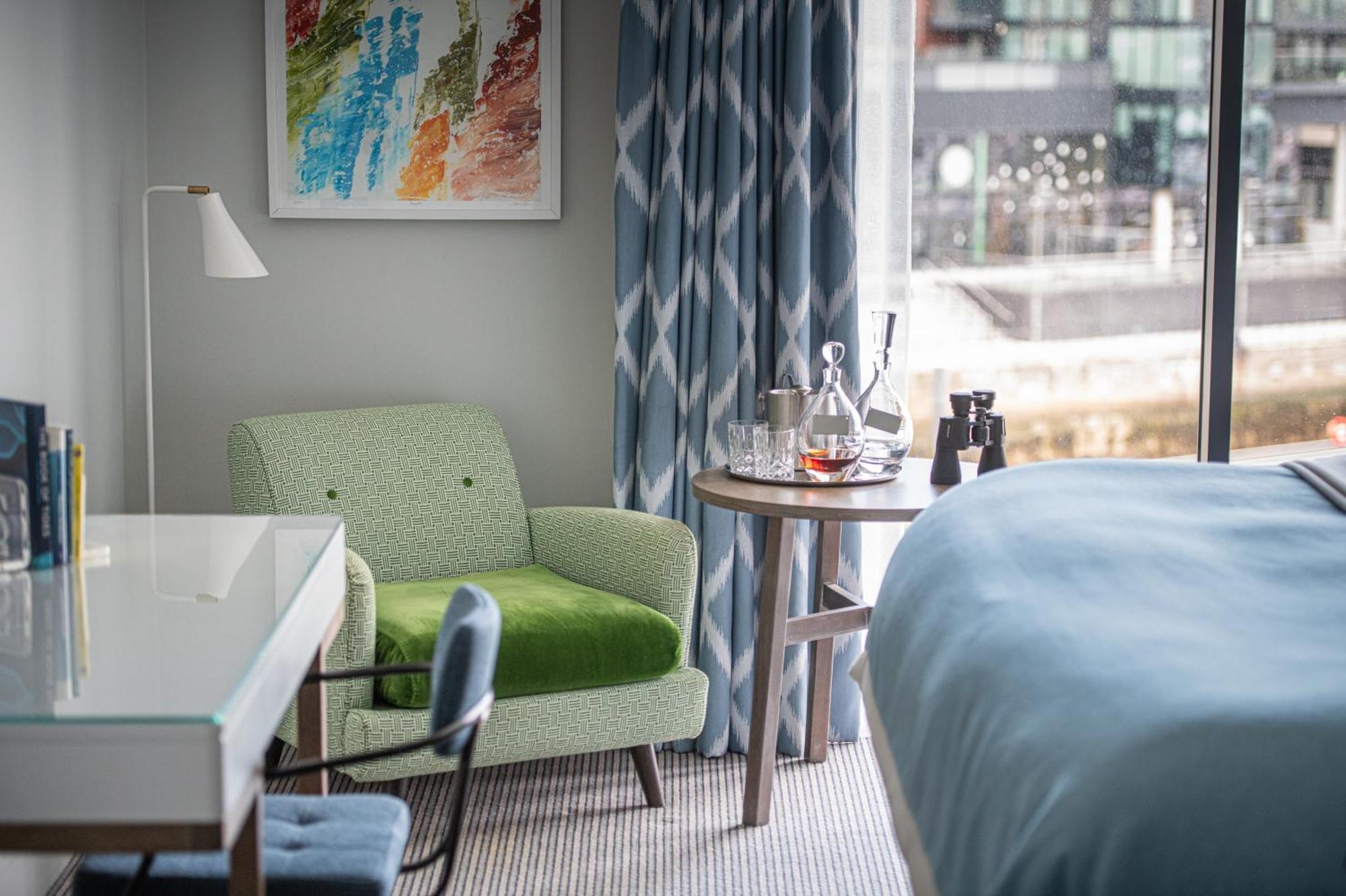 Harbour Hotel & Spa Southampton Ngoại thất bức ảnh A room at the hotel