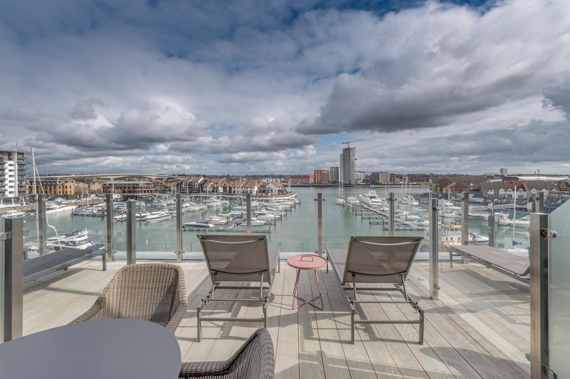 Harbour Hotel & Spa Southampton Phòng bức ảnh View from the rooftop